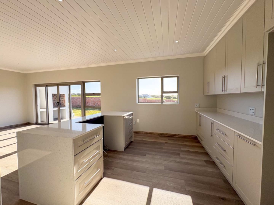 3 Bedroom Property for Sale in Stilbaai Wes Western Cape
